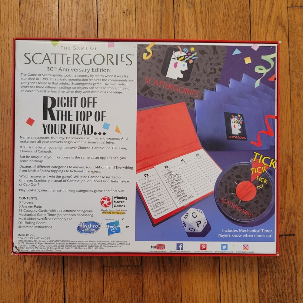 Scattergories 30th Anniversary COMPLETE Board Game 2021 Retro Family Night Gift - Picture 9 of 10